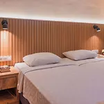 Ξενοδοχείο με διαμερίσματα Bella Rose Hotel, Αλάνια