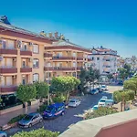 Bella Rose Hotel, אלאניה